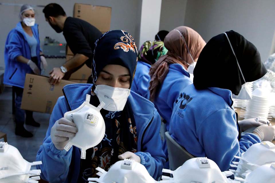 Irã confirma duas mortes por coronavírus além de 3 casos de infecção