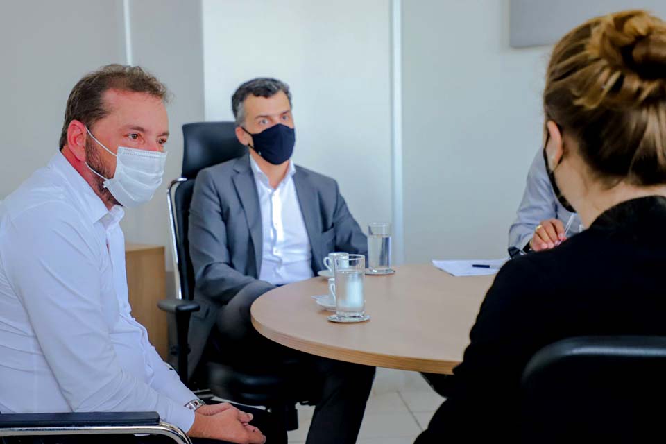 Hildon Chaves recebe representantes empresa Vinci Airports, responsáveis pela operação do Aeroporto Internacional Governador Jorge Teixeira