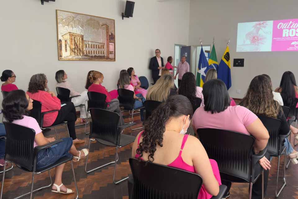 Prefeitura de Porto Velho realiza palestra sobre prevenção ao câncer de mama no Prédio do Relógio