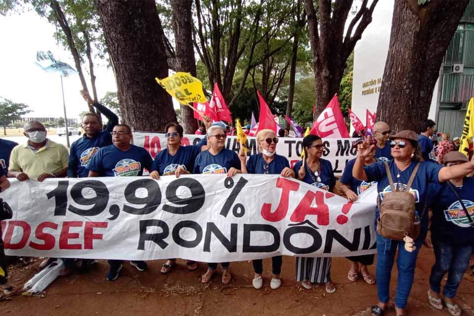 Caravana do Sindsef presente no Dia Nacional de Luta por recomposição salarial – 19,99% já