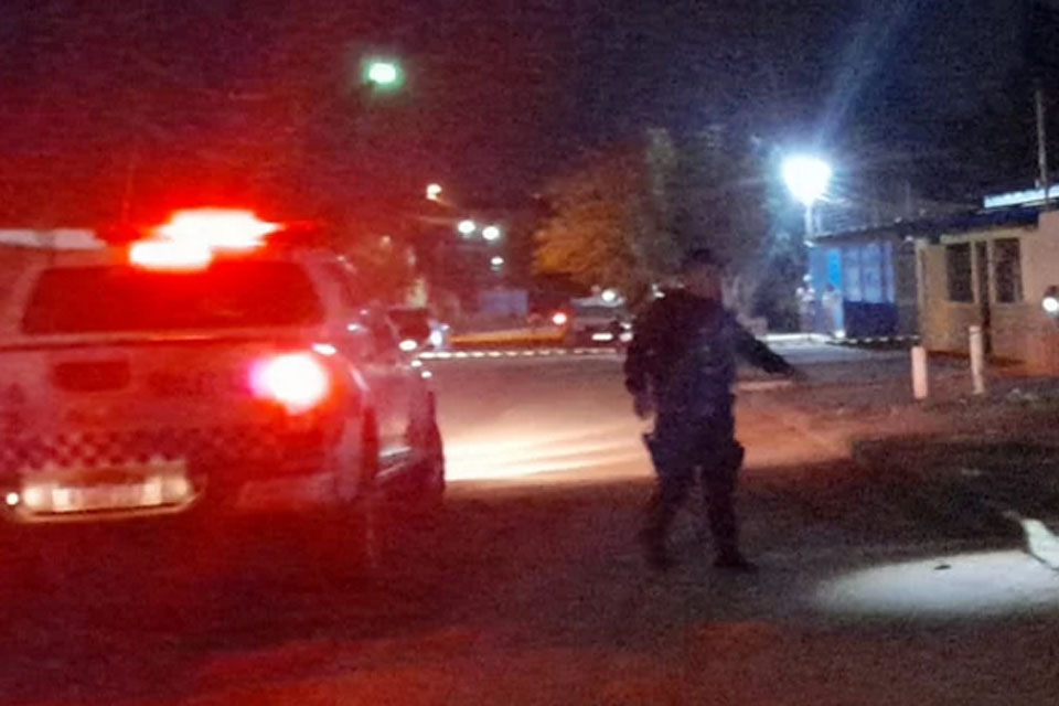 Empresário é executado a tiros por dupla em motocicleta na zona leste