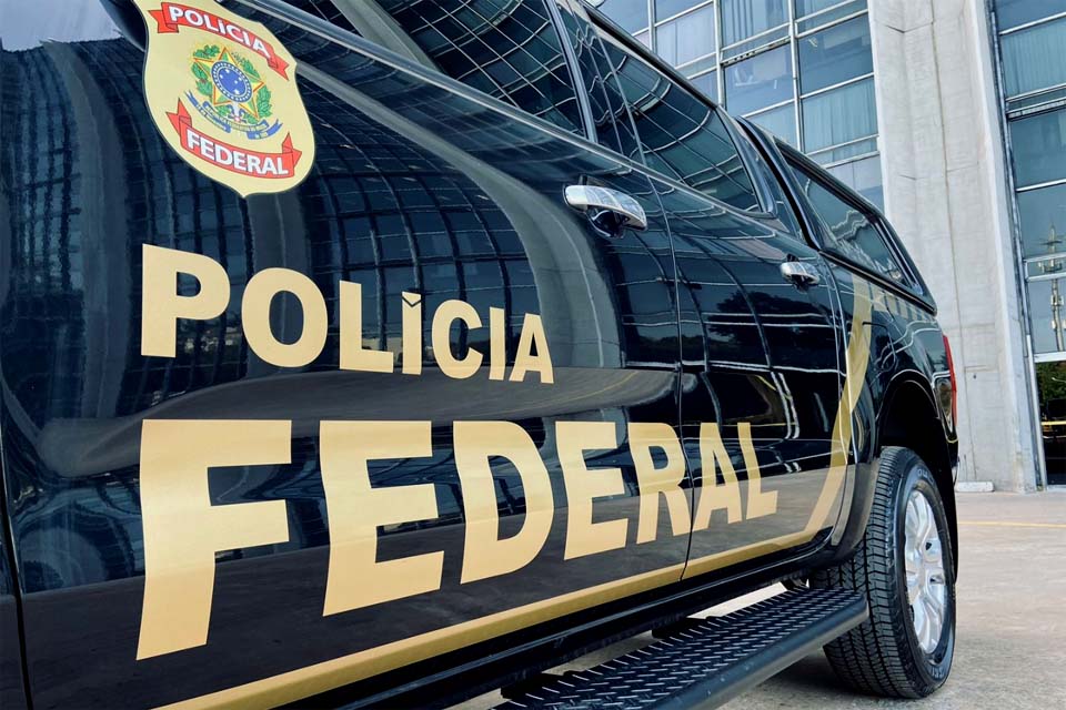 Operação da PF encontra documentos falsos para compra de armas de fogo