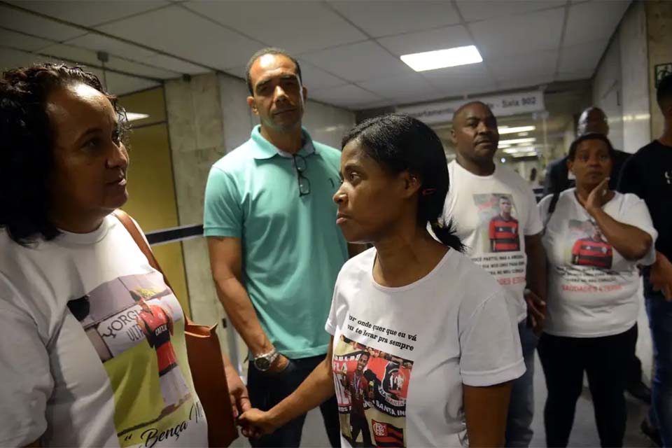 Flamengo terá que indenizar família de vítima do incêndio no Ninho