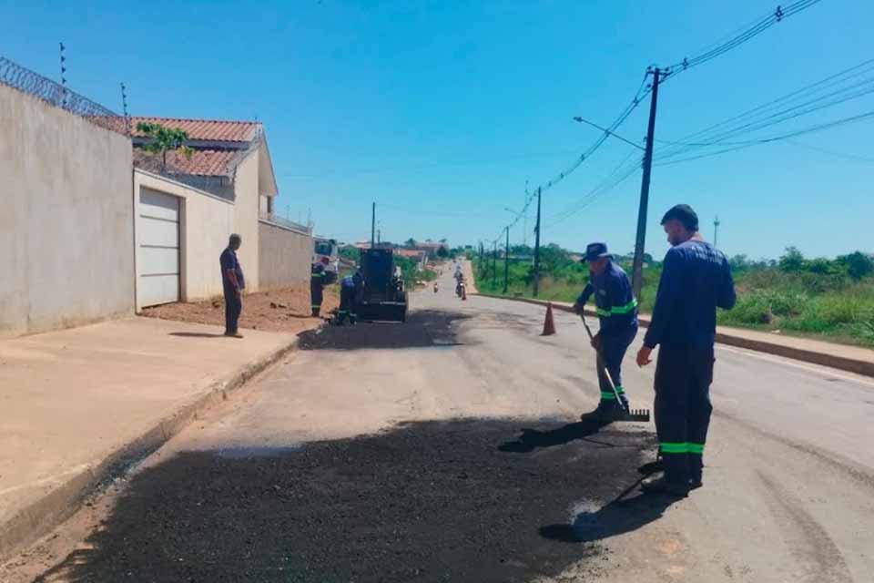 Prefeitura realiza operação tapa-buraco no Park Amazonas
