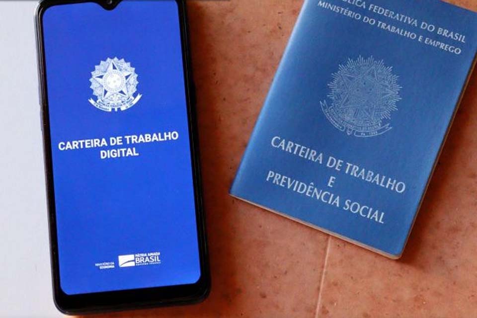 Brasil cria mais de 147 mil empregos com carteira assinada em agosto
