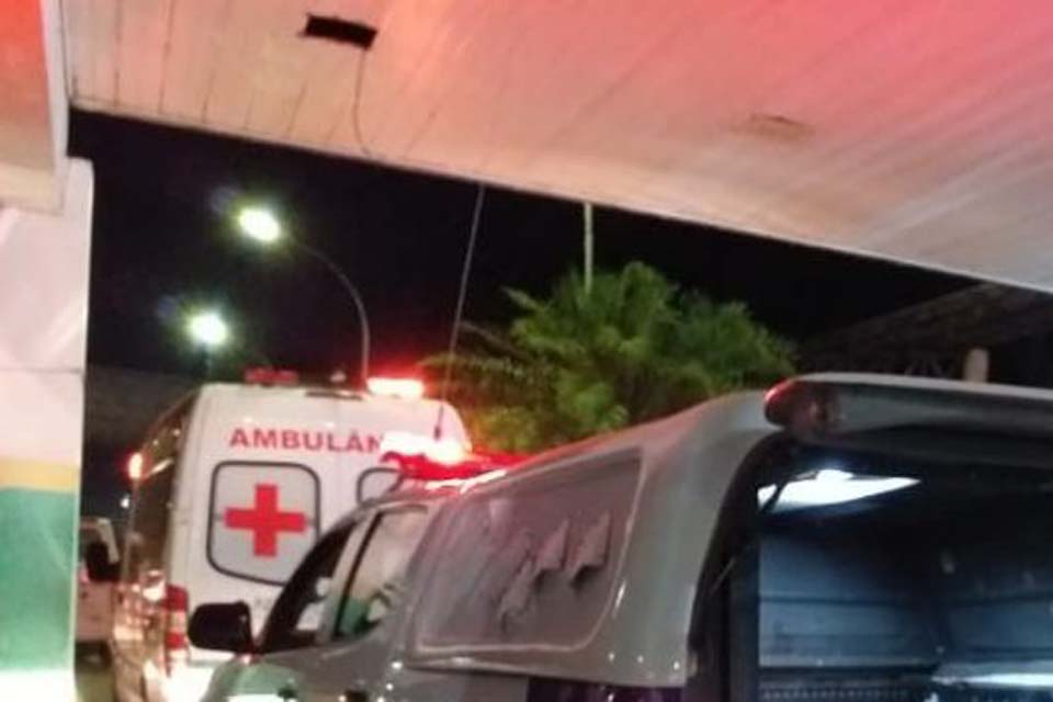 Homem é esfaqueado após ser flagrado na cama com mulher casada 