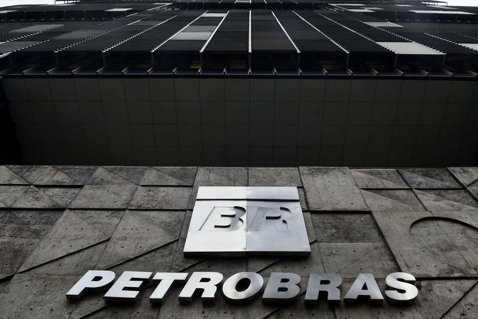BNDES vende R$ 22,06 bilhões em ações da Petrobras