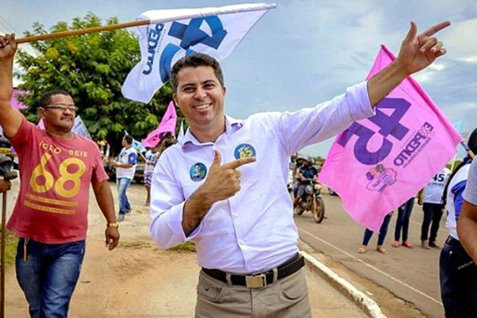 Senador de Rondônia está animado para substituir colega investigado pela PF na liderança do governo no Senado, diz site