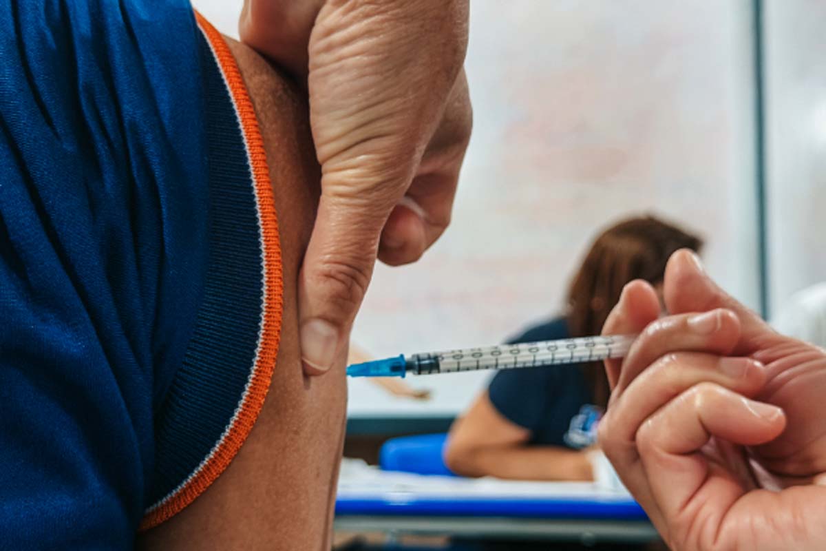 Ação da Prefeitura de Porto Velho fortalece cobertura vacinal na Escola Brasília 