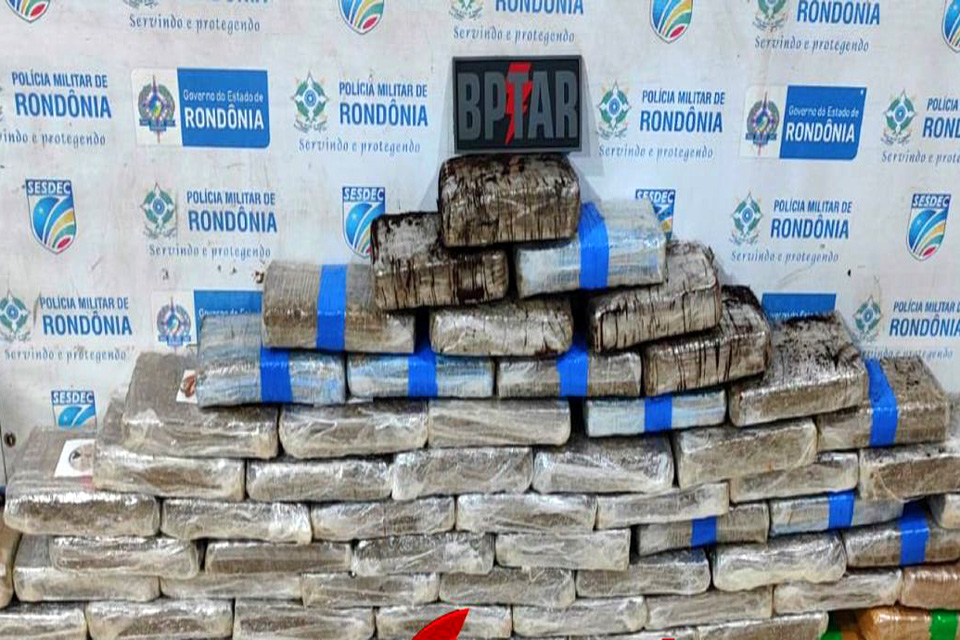 Motorista de App é preso transportando 75 quilos de maconha