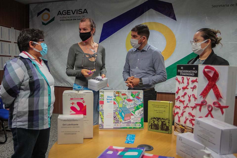 Agevisa entrega preservativos e insumos à comunidade de gênero