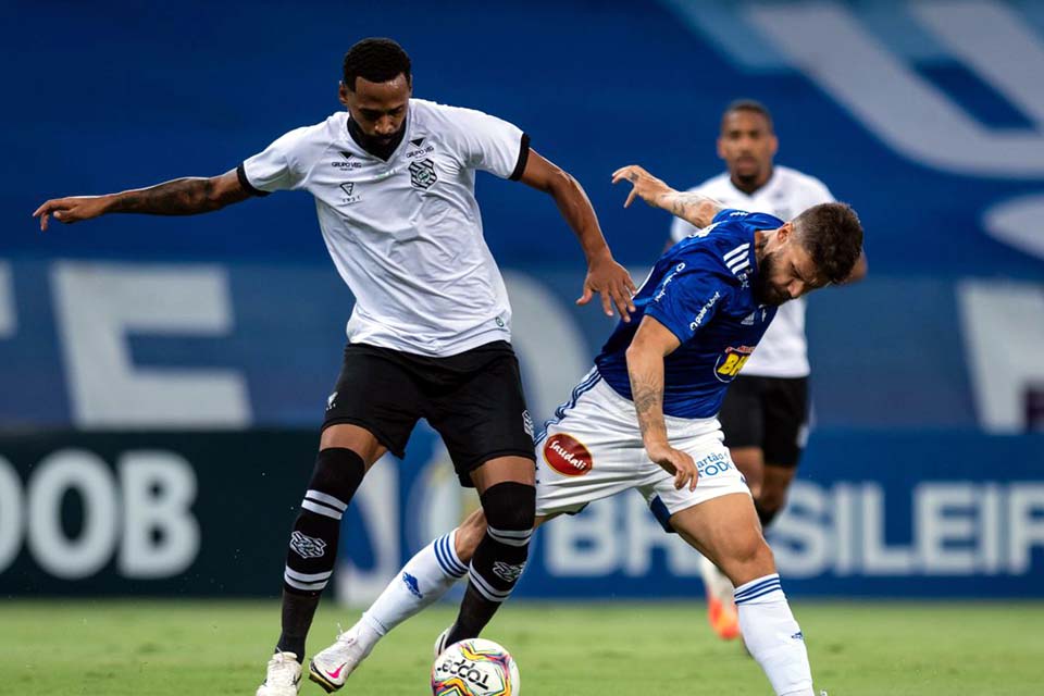 Série B: Cruzeiro empata com Figueirense no Mineirão