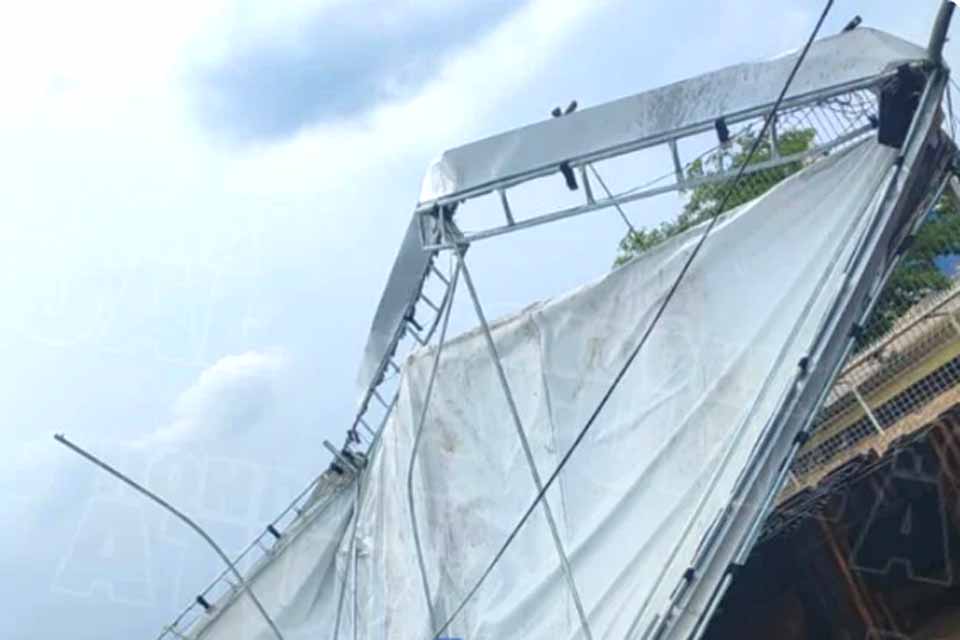 Chuva com ventania e raios causa estragos em Ji-Paraná e assusta moradores em várias regiões