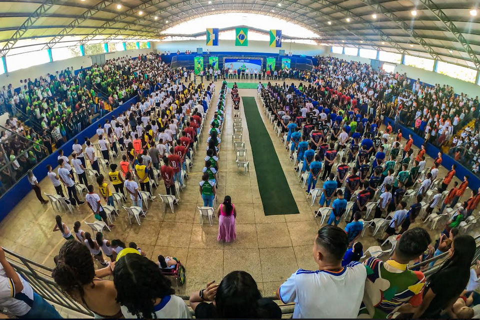 Grande estilo: Cerimônia de abertura dos Jogos Escolares Municipais marca retorno do calendário de eventos em Jaru