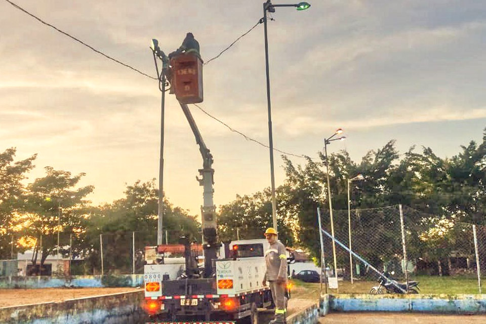 Porto Velho: Praça do São Sebastião e Cedel têm rede elétrica e iluminação restabelecidas