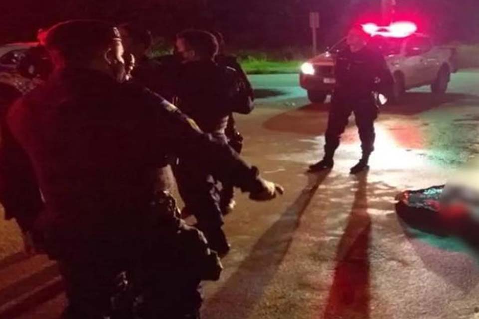 Acusado de furto é espancado por populares no Orgulho do Madeira