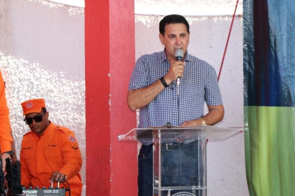 Prefeito Aldo Júlio participa da posse do novo comandante do Corpo de Bombeiros 