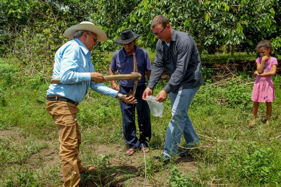 Pequenos produtores recebem orientação para tornar terras pouco produtivas em negócios rurais lucrativos em Rondônia