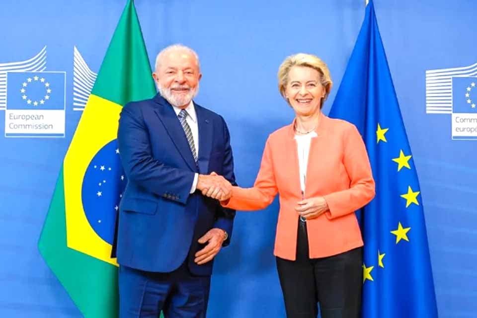 Na véspera da assinatura de acordo com Mercosul, Lula recebe líder da União Europeia no Rio