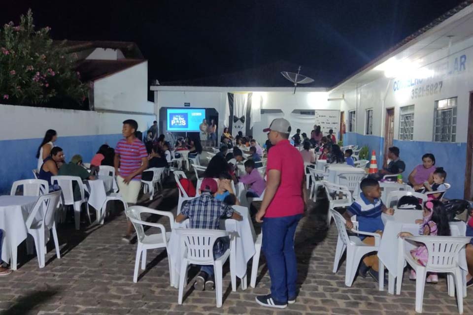 Prefeitura realiza evento em homenagem ao dia dos pais beneficiários de programas sociais