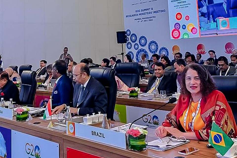 Ministra defende transferência de tecnologia no combate à desigualdade