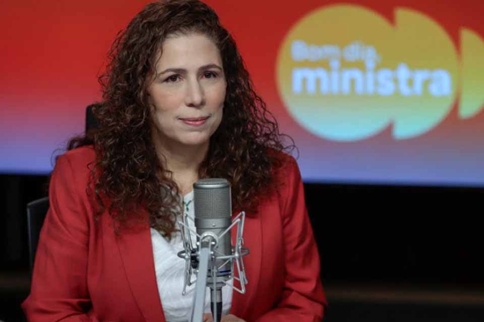 Esther Dweck destaca avanços do governo na transformação do Estado e aborda a reforma administrativa