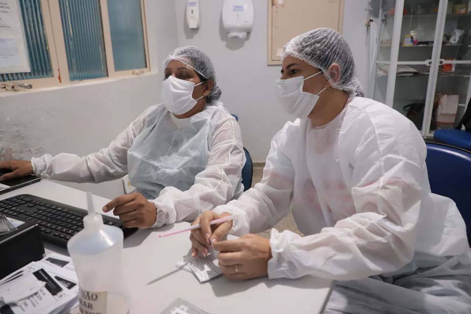 Técnicas de enfermagem falam dos desafios de trabalhar durante a pandemia da covid-19