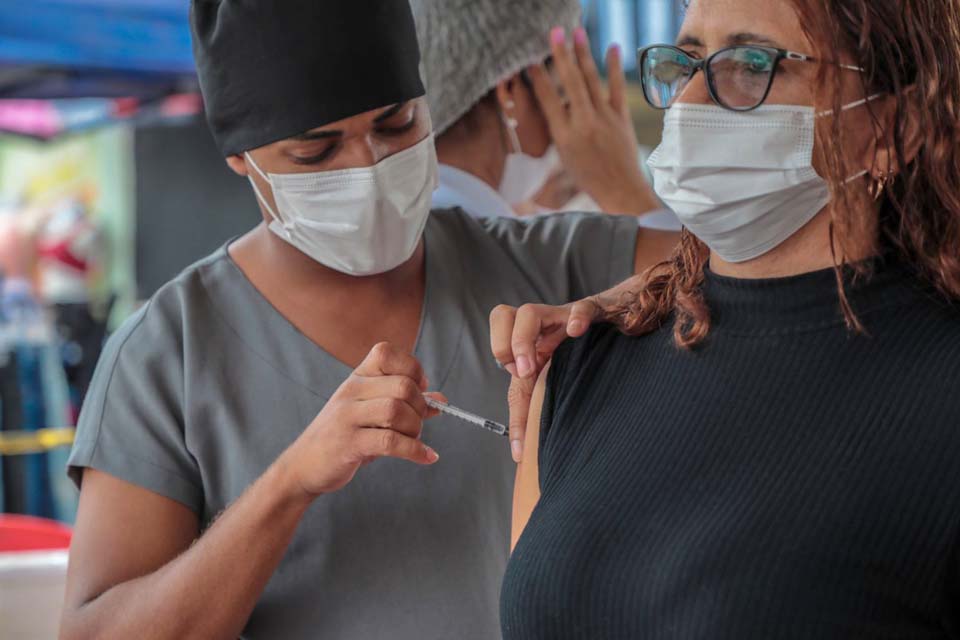 População é atendida com vacina em 20 pontos em Porto Velho