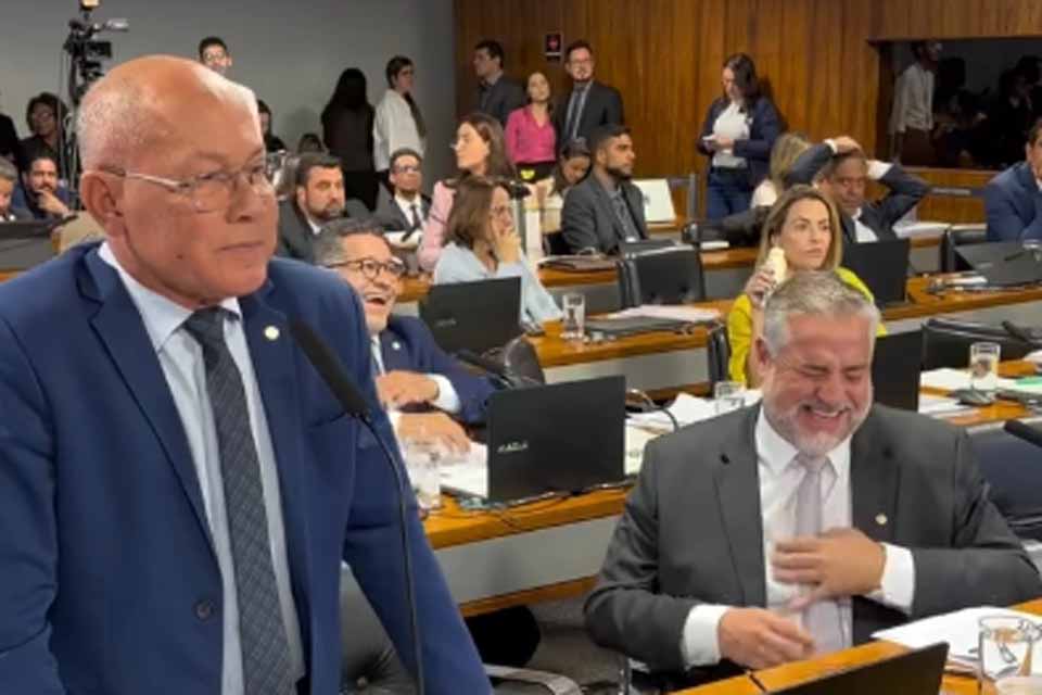 Petistas voltam a debochar de Coronel Chrisóstomo durante CPMI do INSS