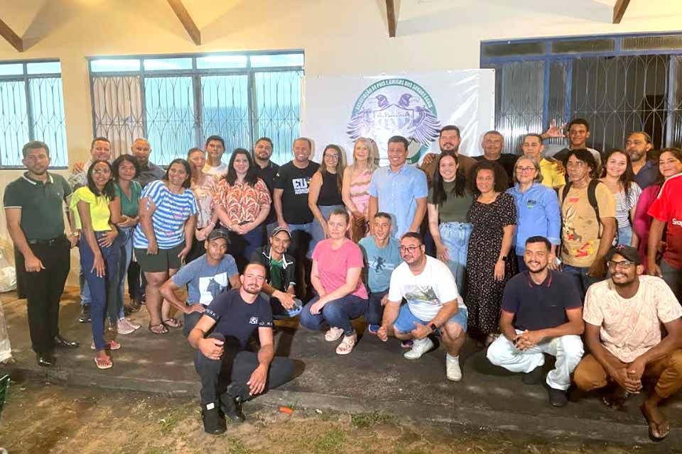 Deputado Cirone Deiró irá viabilizar recursos para mobiliar e equipar as Associações de Surdos de Cacoal