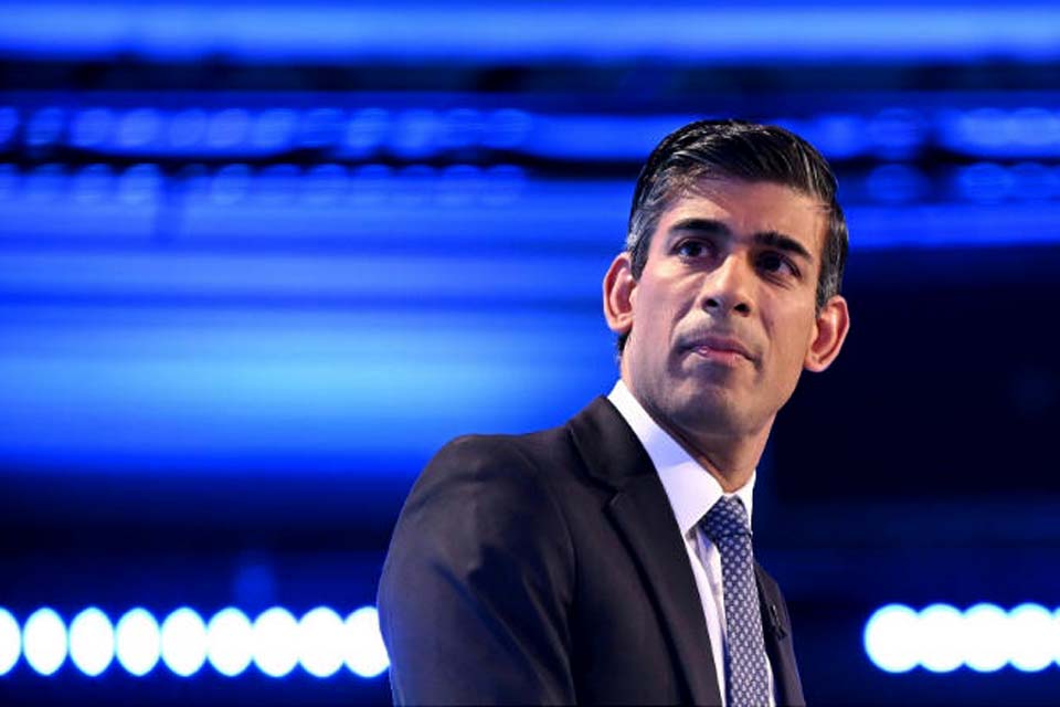 Primeiro-ministro britânico Rishi Sunak defende Brexit após nova polêmica