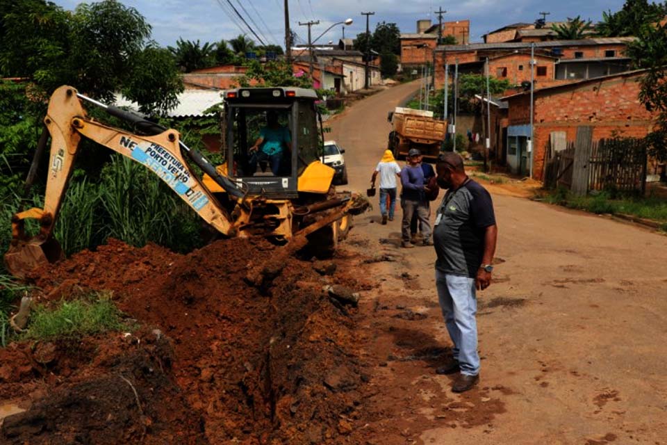 Obras continuam mesmo durante período chuvoso em Porto Velho