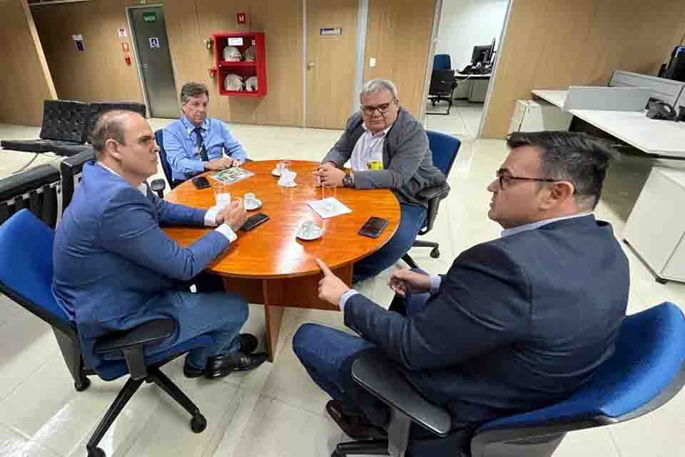 CONFEA recebe deputado Alan Queiroz, vice-líder do Governo de Rondônia no legislativo