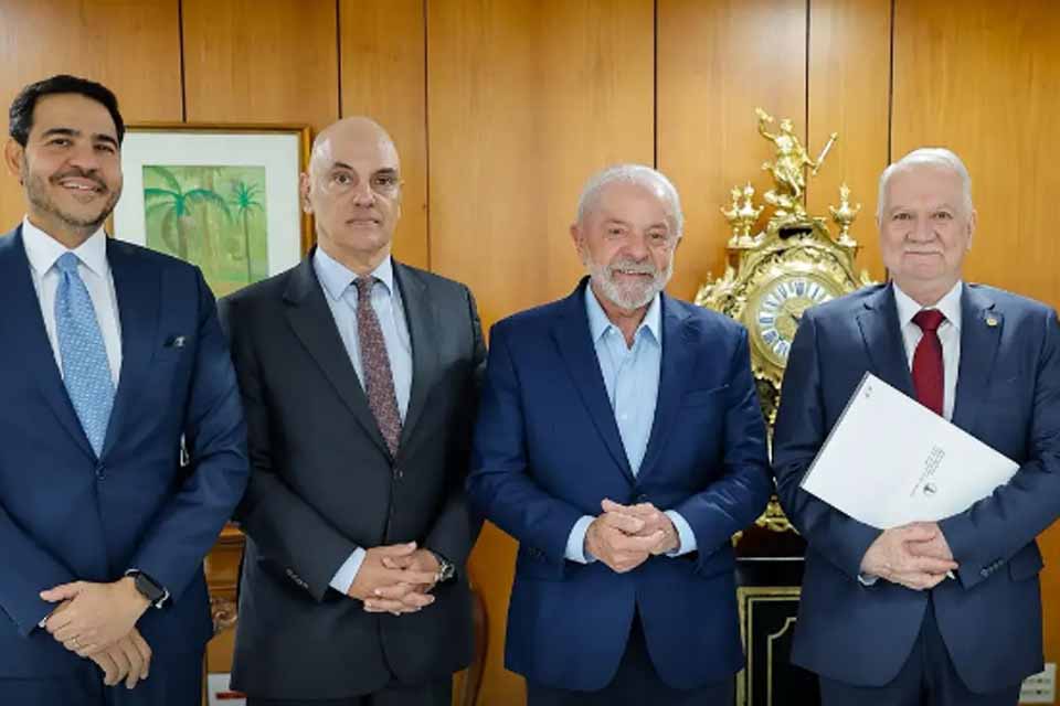 Fachin e Moraes convidam Lula para posse no STF