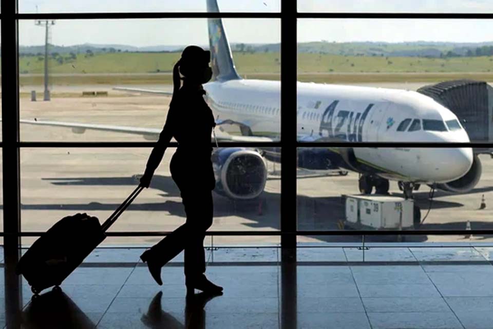 Governo prepara plano de venda de passagens aéreas por R$ 200