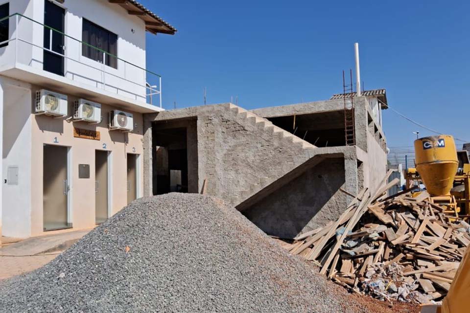 Reforma na Casa de Detenção utiliza mão de obra reeducanda, no município de Cacoal