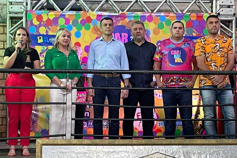 Vereador Everaldo Fogaça prestigia lançamento da camiseta da Banda do Vai Quem Quer