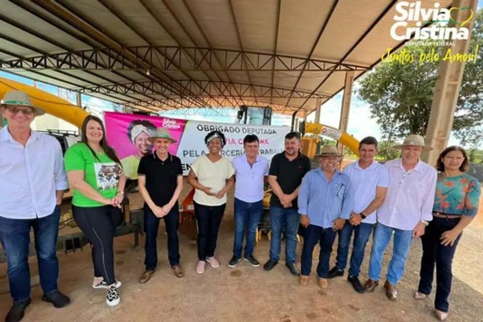 Deputada federal Sílvia Cristina realiza entrega de implementos agrícolas para produtores rurais do município de Cabixi