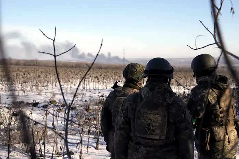 Ucranianos e paramilitares russos travam combates ferozes pelo controle do centro de Bakhmut