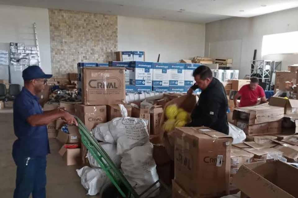 Artigos esportivos começam a chegar às escolas municipais de Ji-Paraná