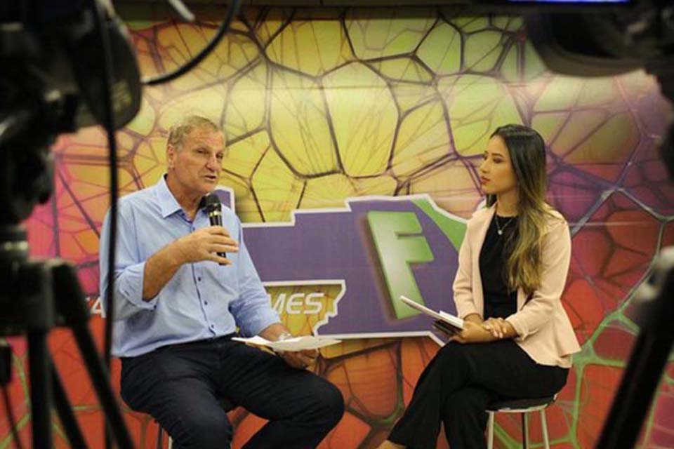 Adelino Follador fiscaliza obras e cumpre agenda de trabalho em Ariquemes