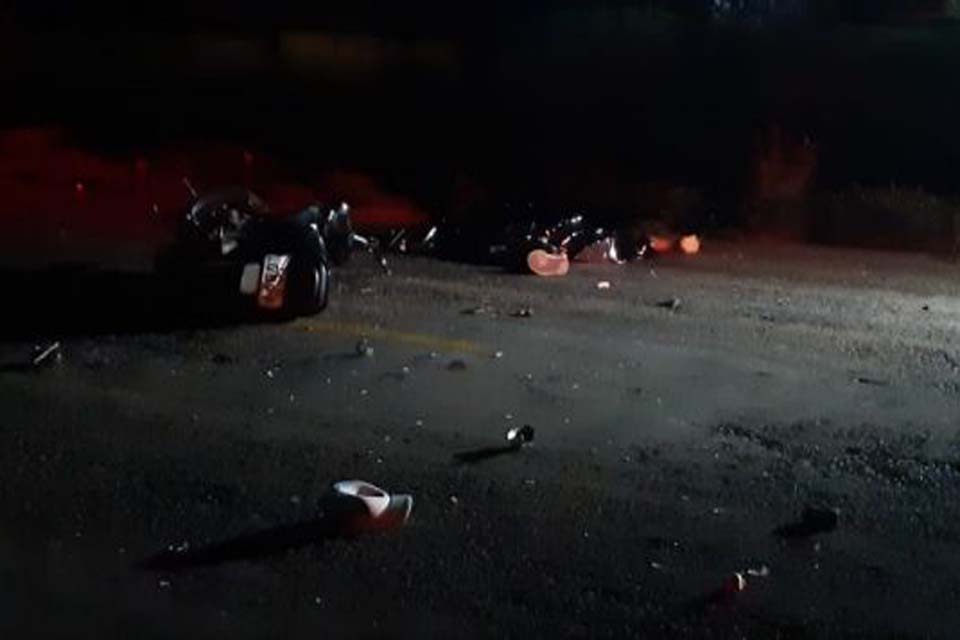Jovens morrem em colisão entre motocicletas na zona rural de Cacoal