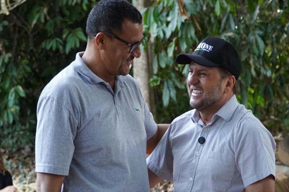 Prefeito Ginão diz que Cirone está ajudando a melhorar a vida da população de Nova Brasilândia