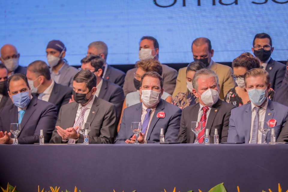 Presidente da Assembleia Legislativa, deputado Alex Redano prestigia posse de Márcio Nogueira na presidência da OAB/RO