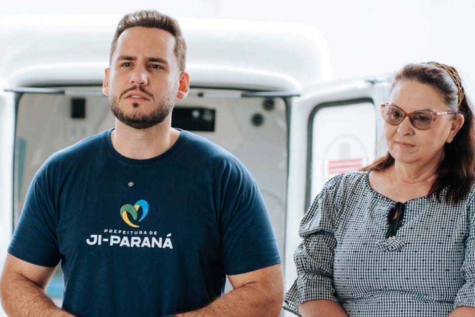 Prefeito Affonso Cândido realiza entrega de ambulância para atender aos moradores do Distrito Nova Londrina