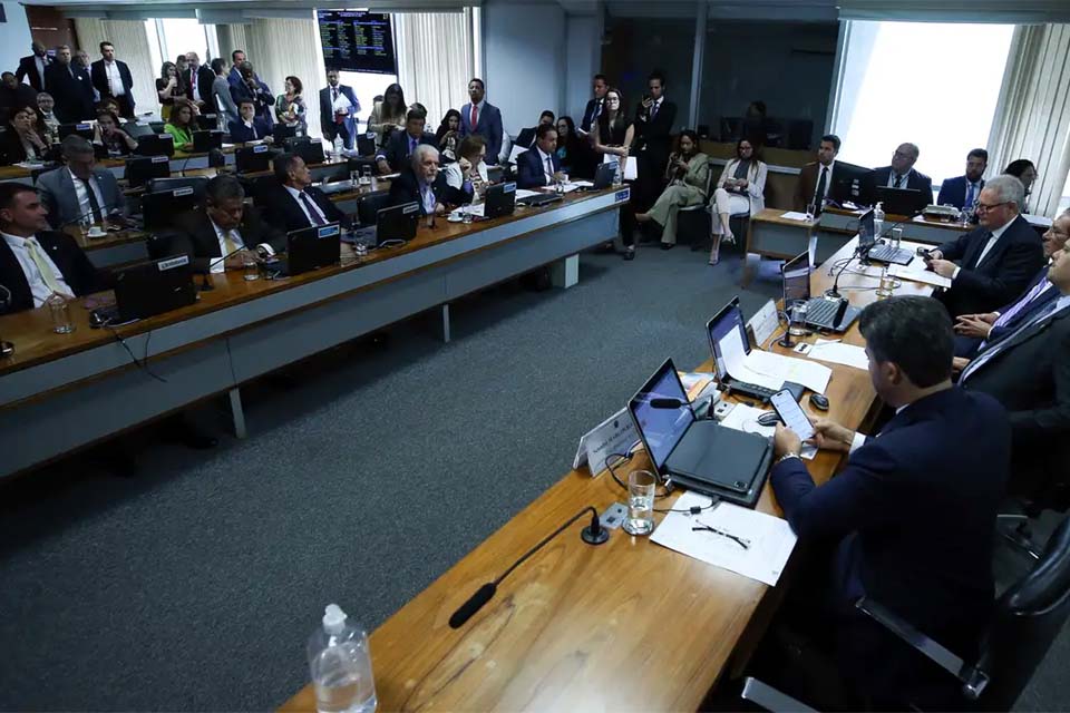  Comissão de Constituição e Justiça do Senado aprova novo seguro obrigatório para veículos
