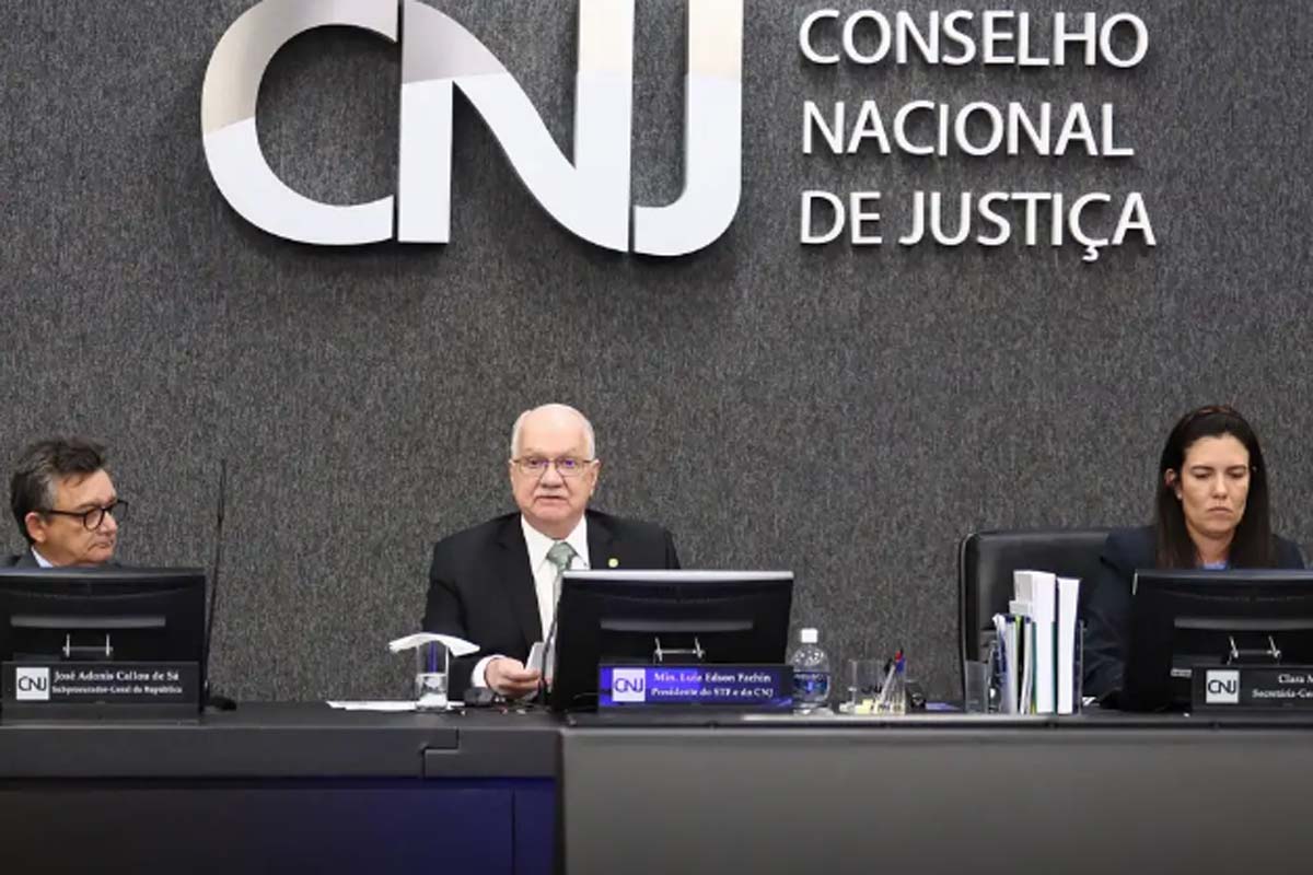 CNJ acaba com aposentadoria compulsória como punição máxima para juiz