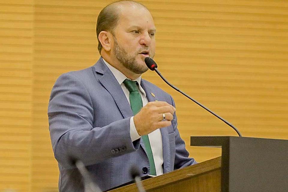 Deputado Cirone Deiró destaca ação do governo em Cacoal e pede investimentos para o Hospital Heuro