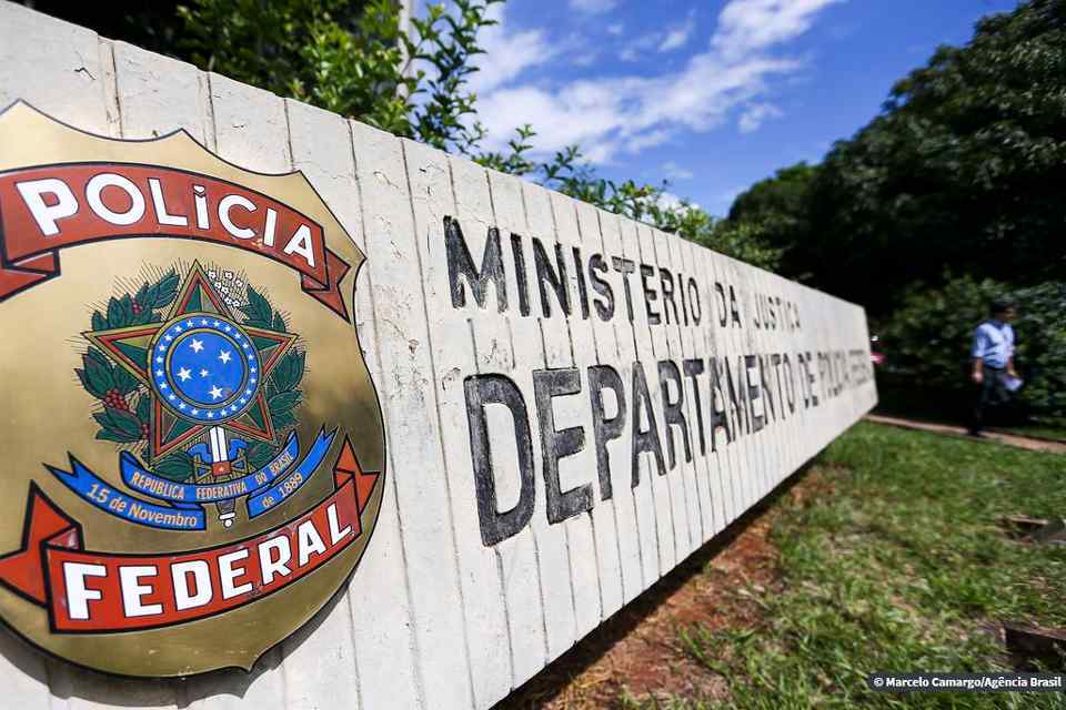 PF deflagra operação contra fraude na compra de produtos hospitalares no Acre; ação atinge Rondônia