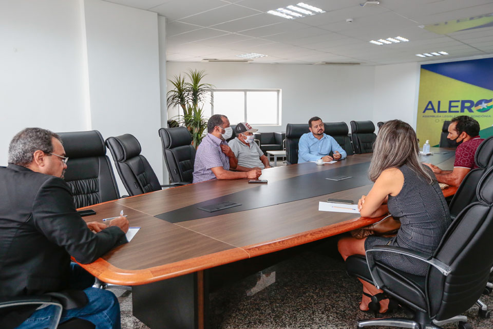 Produtores rurais do assentamentos Canaã na região de Ariquemes pedem emissão de DAP pela Emater